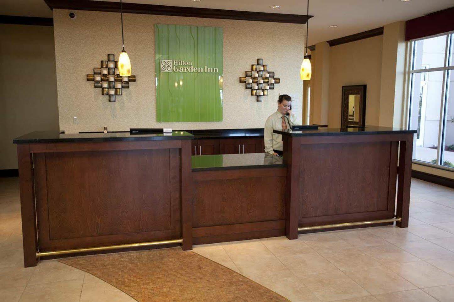 Hilton Garden Inn Odessa Buitenkant foto